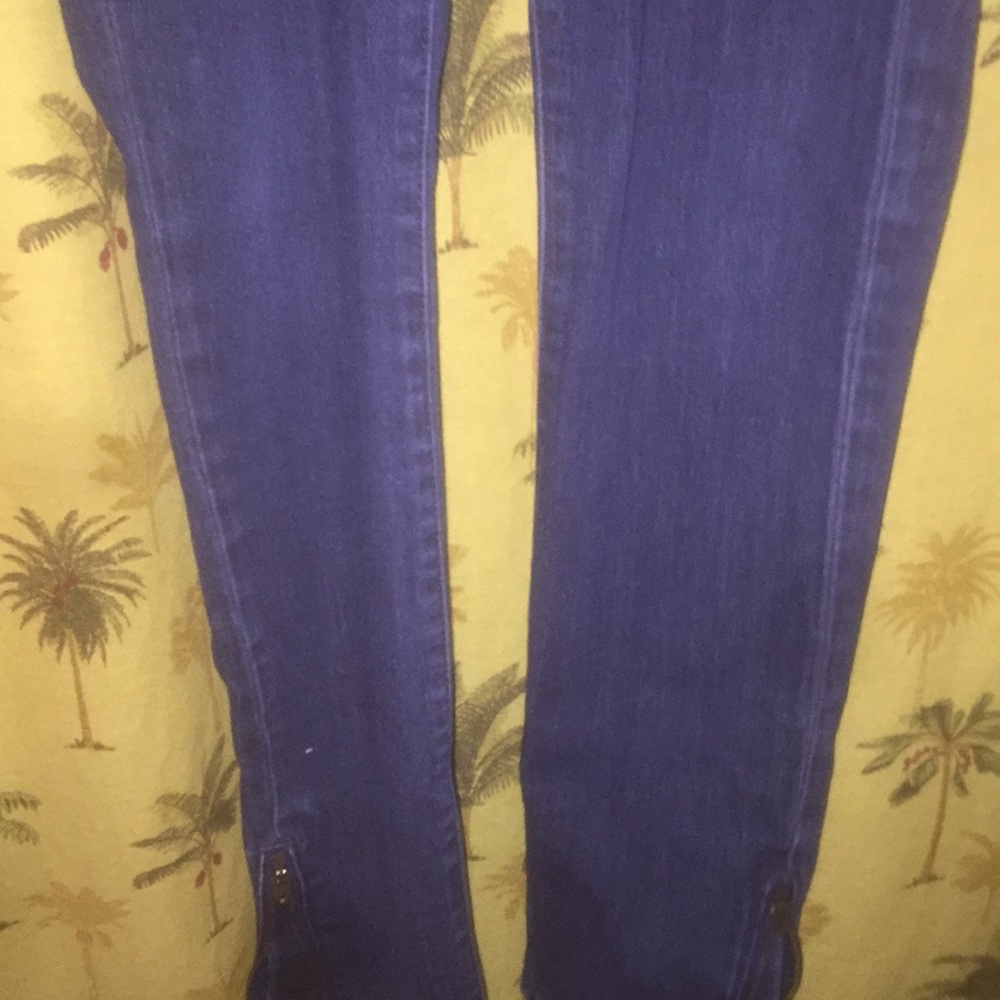 Jeans - Picture 3 of 3